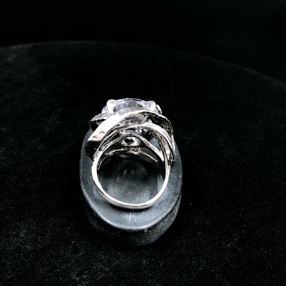 NWOT Sterling Silver AAA ex large CZ Ring - Picture 4 of 14